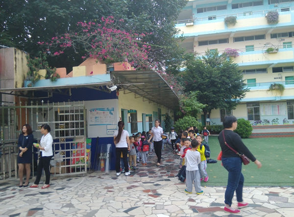 新乐幼儿园-幼儿接送