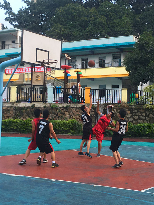 后仰抛投